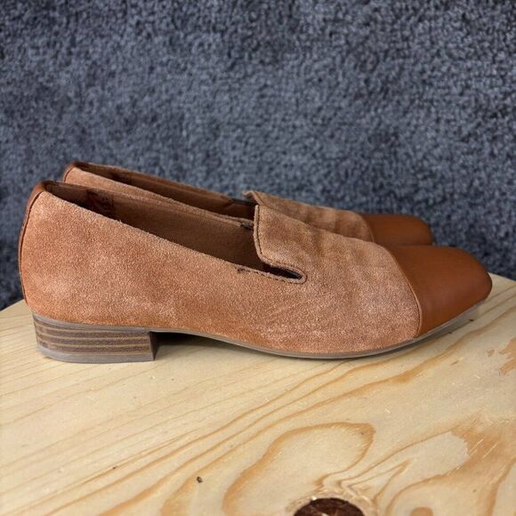 Clarks Tilmont Step Suede Loafers Womens 6.5 Cognac Flats Slip On Cap Toe Shoes - Picture 4 of 10